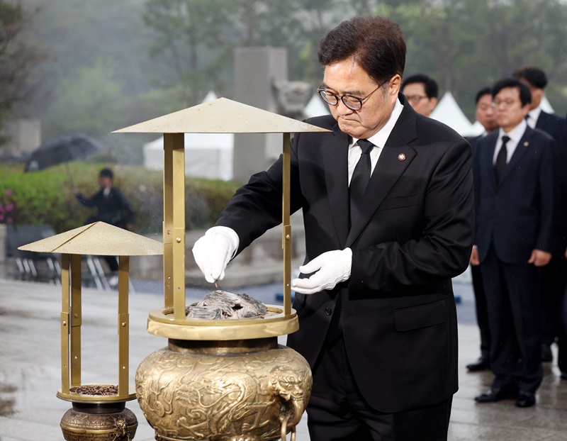 우원식“국민두려워하고역사앞에겸손하라는것이4·19의교훈”