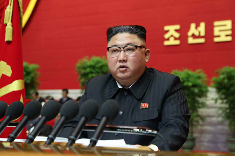 북한 노동신문은 지난 5일 평양에서 노동당 제8차 대회가 열렸다고 6일 보도했다. 8차 대회에는 김정은 국무위원장이 참석했다. 2021.01.06.