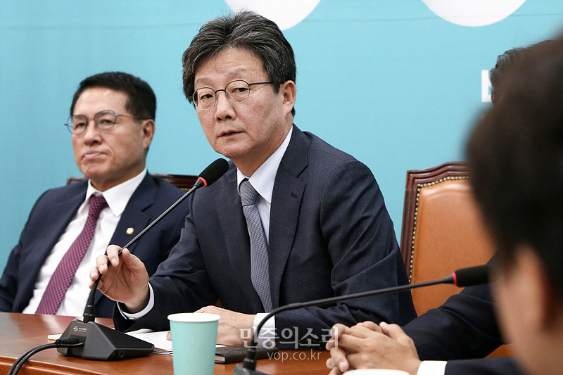 바른미래당 비당권파 의원들의 모임인 '변화와 혁신을 위한 비상행동'(변혁) 모임의 대표였던 유승민 의원. 자료사진.