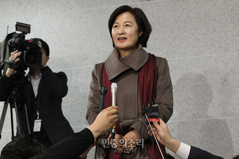 신임 법무부 장관으로 내정된 추미애 더불어민주당 의원이 5일 국회 의원회관에서 소감을 발표하고 있다. 2019.12.05