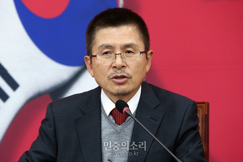 자유한국당 황교안 대표가 9일 국회에서 열린 총선기획단 회의에서 모두발언하고 있다. 2019.12.09