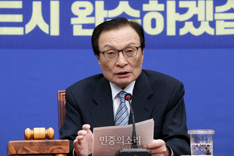 발언하는 이해찬[포토] - 민중의소리