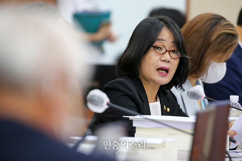 윤미향 의원.