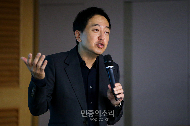 더불어민주당을 탈당한 금태섭 전 의원이 18일 국회 의원회관에서 열린 국민의힘 초선의원 모임에서 강연하고 있다.