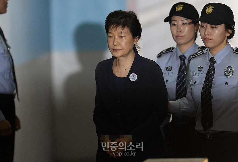 뇌물혐의 등으로 구속기소 된 박근혜 전 대통령