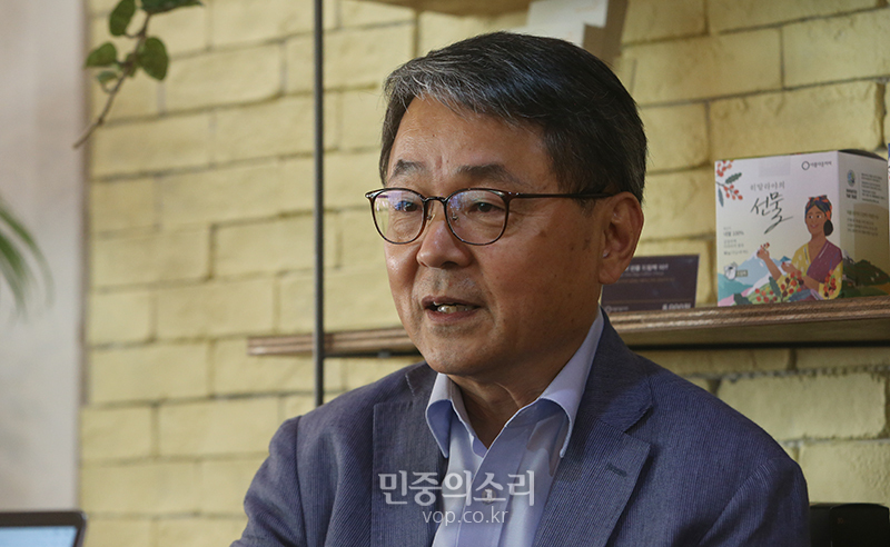 이항구 산업연구원 선임연구위원이 18일 서울 종로구 모 카페에서 민중의소리와 인터뷰를 하고 있다. 2019.09.18
