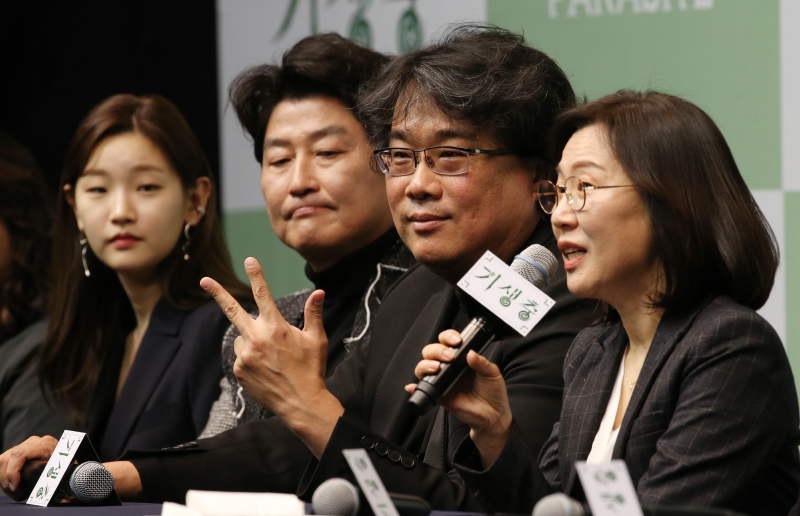 봉준호 감독이 가지고 있는 상은 3개[포토]