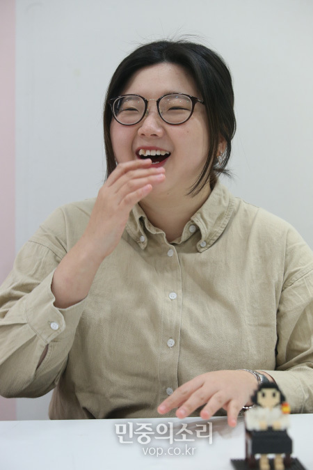 이태희 대학연합 동아리 평화나비 네트워크 전국 대표가 12일 서울시 용산구 평화나비네트워크 사무실에서 민중의소리 기자와 인터뷰를 하고 있다. 2020.03.12