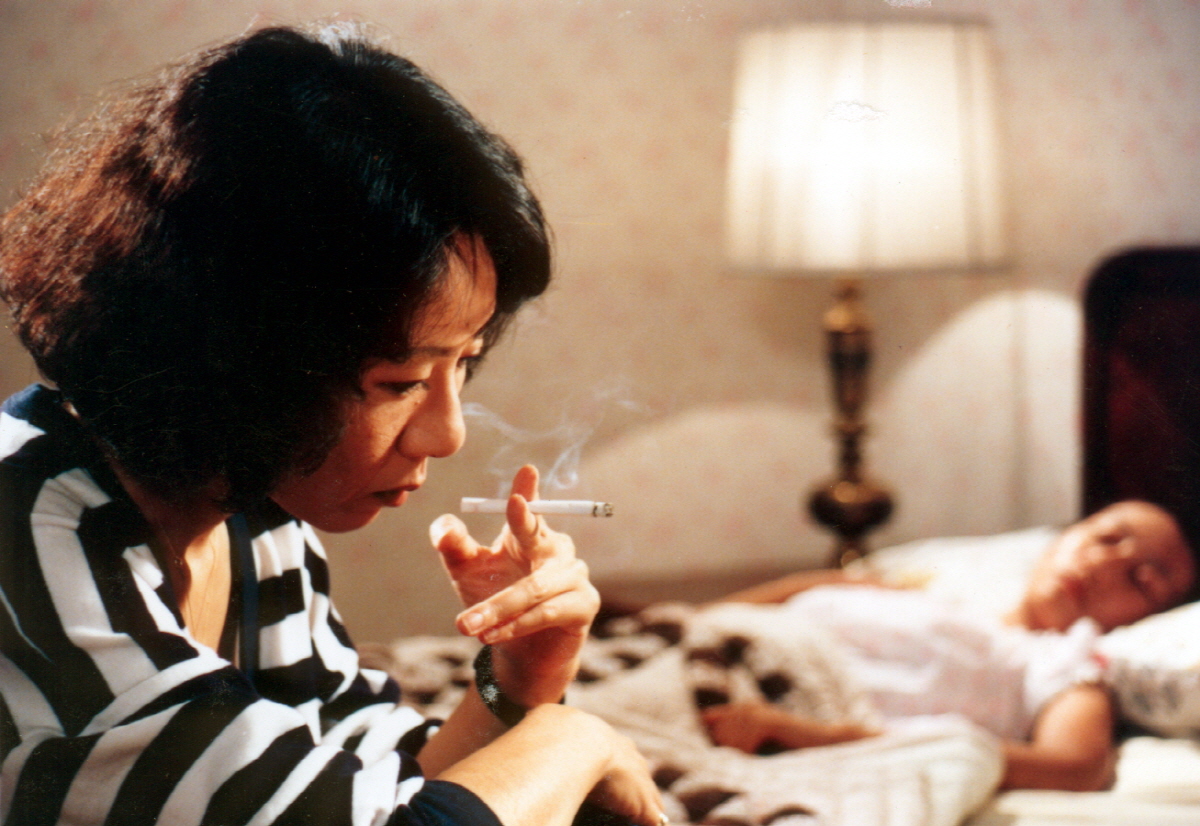 어미(1985 박철수)의 윤여정