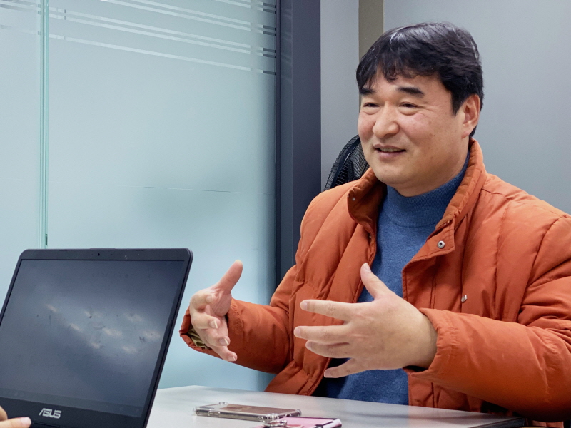 ‘민중가요 이야기’를 연재하고 있는 채희태 작가