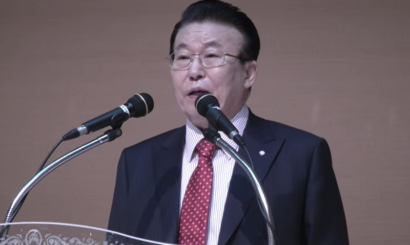 금란교회 김홍도 목사. 2012년 5월3일 오후 한국기독교백주년기념관에서 열린 ‘내부의 적 통합진보당 해산 촉구 및 종북세력 척결 국민행동 시국강연회’에서 발언하고 있는 모습