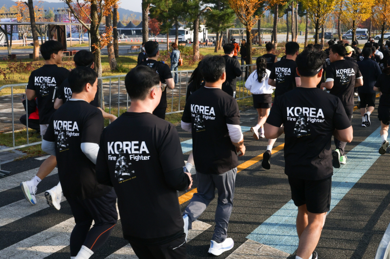 LG유플러스, 119메모리얼런 기념 티셔츠 판매 수익금으로 소방관 지원