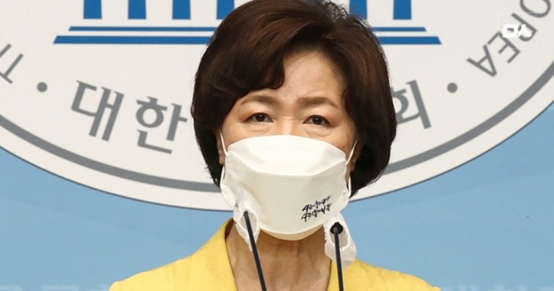 추미애, 노동자·노인·미래세대 소외 없는 '정의로운 기후위기 대응' 공약 - Vimarsana News