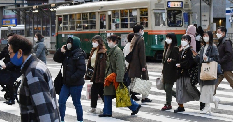 일본, 코로나 신규 확진자 8천명대…작년 9월 이후 폭증