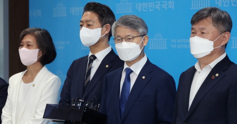 여당 교육위원들 ‘김건희 관련 증인’ 거부...야당 “반드시 국민대 세울 것”