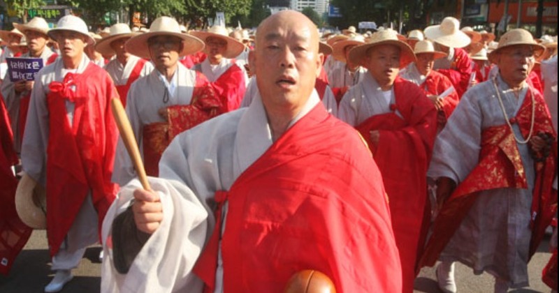 불교계, 20일 ‘윤석열 퇴진 시국법회’··· 신부·목회자 이어 스님도 나섰다