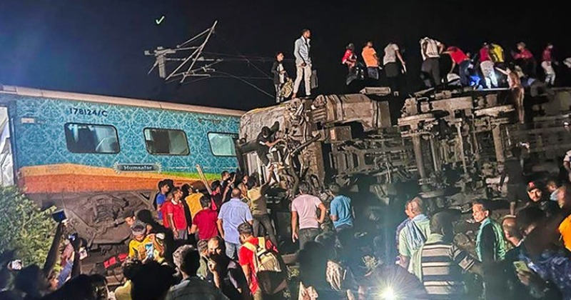 인도서 열차 충돌 사고로 최소 288명 사망... “한국인 사상자 현재까지 없어”