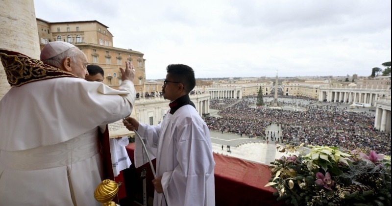프란치스코 교황 성탄 메시지, 한반도·가자 등 모든 전쟁 반대한다며 평화기원