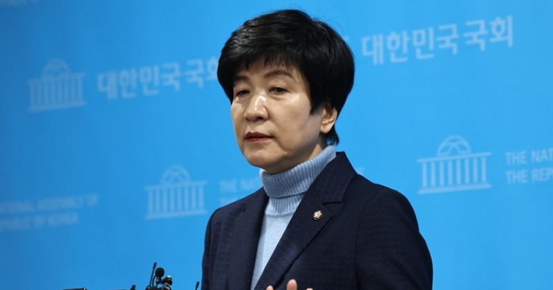 김영주 국회부의장, 민주당 탈당 선언 “하위 20% 통보에 모멸감”
