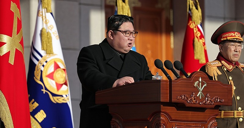 김정은 “평화는 협상으로 챙길 수 없어”...적대관계 재확인