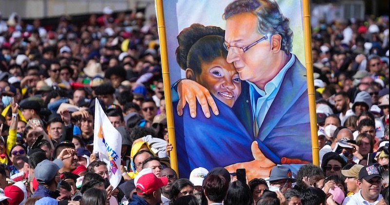 콜롬비아 검찰, 첫 좌파 대통령 끌어내리려는 ‘사법 전쟁’ 본격화