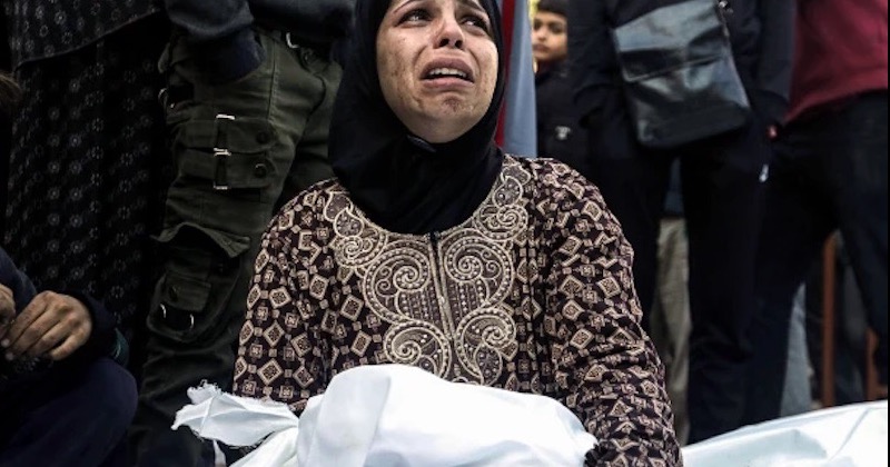 가자지구에 시신 400여 구의 집단 무덤 발견돼