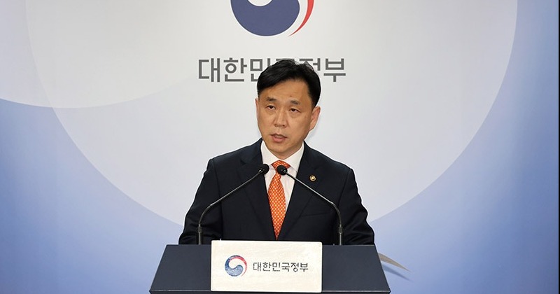 일본 ‘노골적 압박’ 진행중인데…“네이버 결정 존중”한다며 숨어버린 윤석열 정부 사진