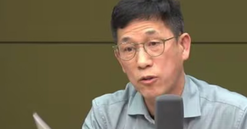 [이완배 협동의 경제학] 진중권이 무슨 얼치기 좌파냐? 그냥 얼치기지