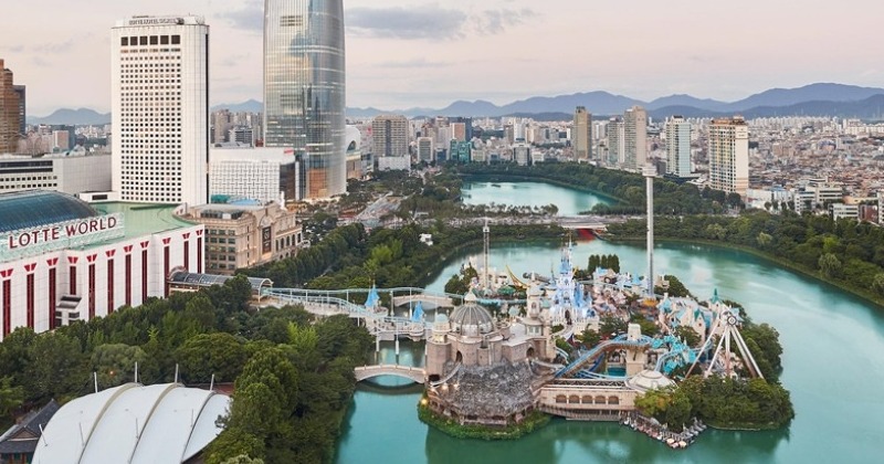 롯데월드 호텔서 야간작업하던 노동자 추락사...중대재해법 위반 조사