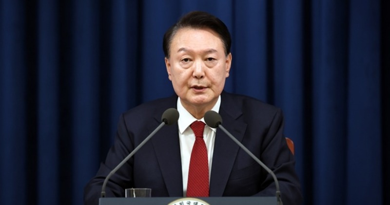 민주당 "4일 새벽, 계엄사령부 용산행"...'2차 계엄 정황' 주장
