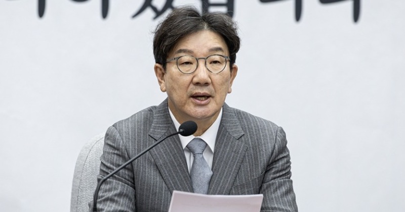'한덕수 거부권' 요구한 권성동...권한 해석 이중잣대