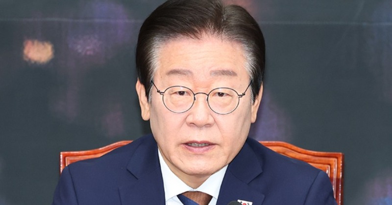 이재명, 대전현충원 참배...채상병 묘역도 헌화