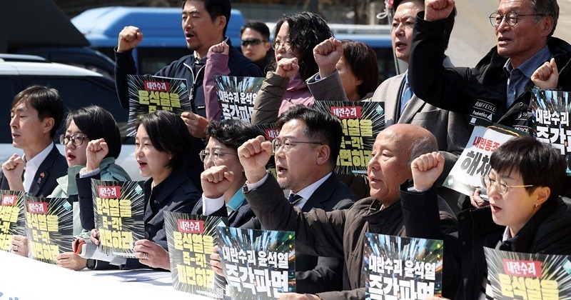 “절체절명의 갈림길” 비상행동-야8당, 이번 주 ‘윤 파면 쟁취’ 결사항전 나선다