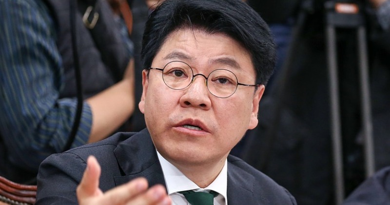 '성폭력 혐의 입건' 장제원 "국민의힘 잠시 떠나...누명 벗고 돌아오겠다"