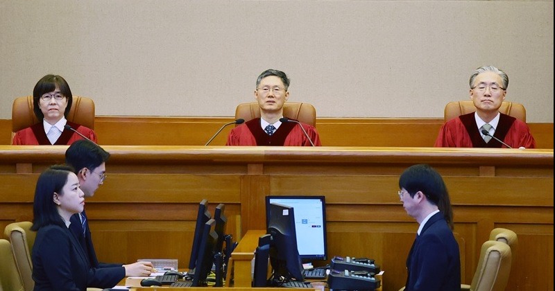 감사원장·검사 탄핵 기각한 헌재, 오히려 윤석열 파면 선고 부담 덜었다