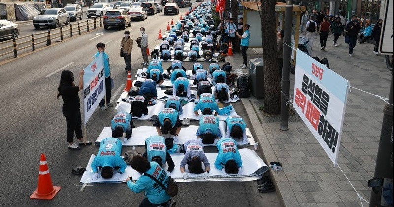 “윤석열 즉각 파면하라”... 진보당원 1천여명, 헌재 앞 무기한 노숙농성 돌입