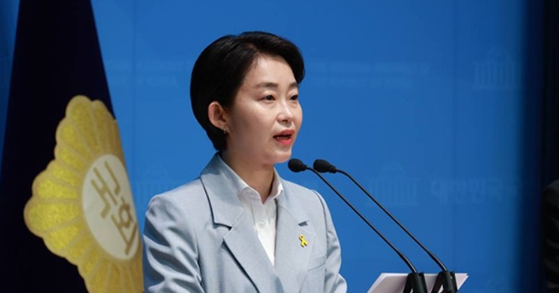이준석, 여성가족부 폐지 등 부처 통폐합 공약에 김재연 “리틀 윤석열이냐”