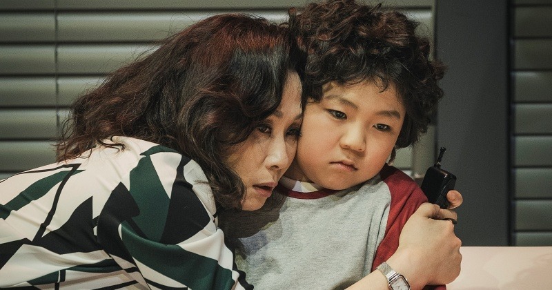 [연극리뷰] 모성의 또 다른 얼굴을 그리다, ‘그의 어머니’