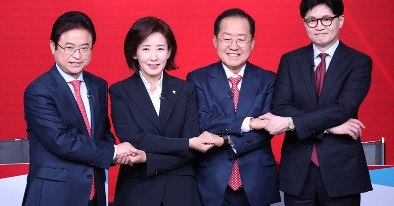[이완배 협동의 경제학] 마케팅 관점에서 보면 이해가 되는 국힘 여덟 후보의 ‘반명’ 전략