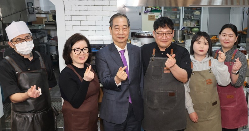 한덕수, 박정희·전두환 이후 처음 대통령 권한자 출마?