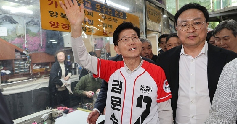 비상계엄 사과해도 윤석열 출당 못 시키는 김문수