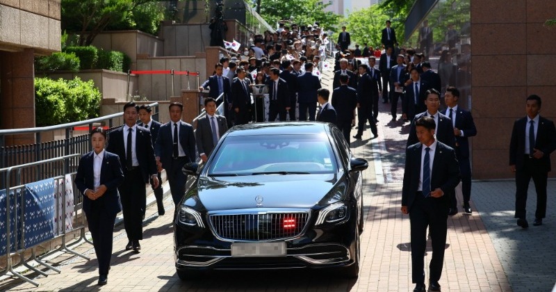 경찰, 이재명 <b>대통령 경호</b> 유지··· <b>경호</b>처와 합동 <b>경호</b> 중