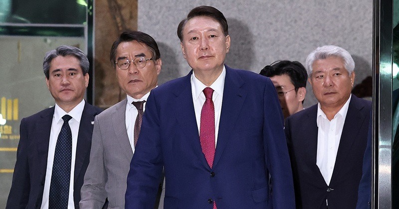 내란 특검 “윤 변호인이 구속영장 유출…중대 범죄 행위” 엄정 처리 예고