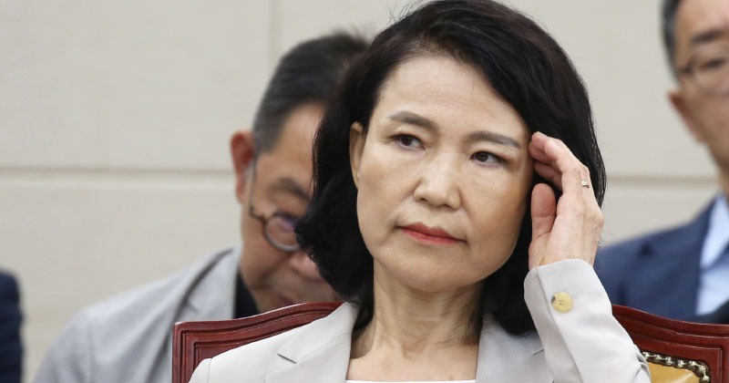 <b>이진숙</b>, 이 대통령 질책에도 “자기 정치 한 적 없어” 변명
