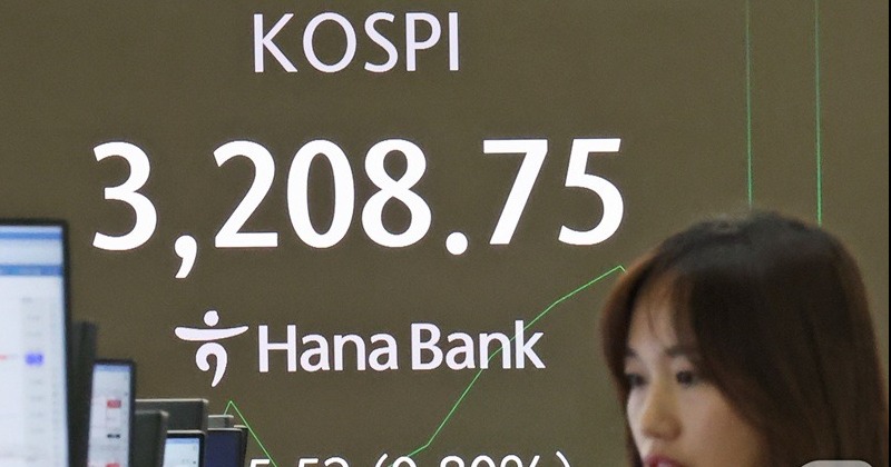 국내증시 첫 시총 3천조원 돌파... 코스피, 3년 10개월만에 3200선 돌파