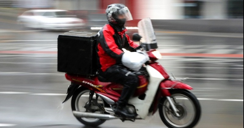 닷새 만에 또 거리서 숨진 배달노동자…“배달플랫폼, 산재 감축 최우선 업종 돼야”