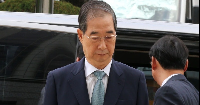 특검이 밝힌 한덕수의 계엄 ‘적극 동조’ 정황들…“손가락 세며 국무회의 정족수 확인도”