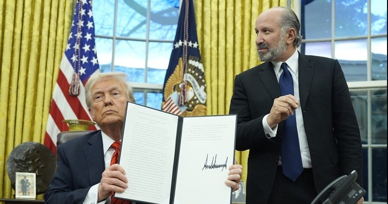 “일본은 서명했다”...굴욕적 ‘미일합의’ 한국에 들이미는 트럼프 사진