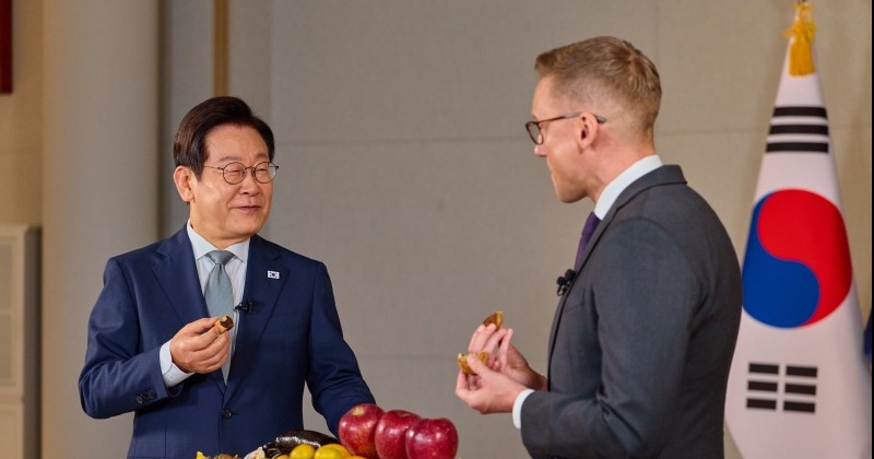 이 대통령 “K-컬처의 최고봉은 K-민주주의...전 세계 표준될 것”