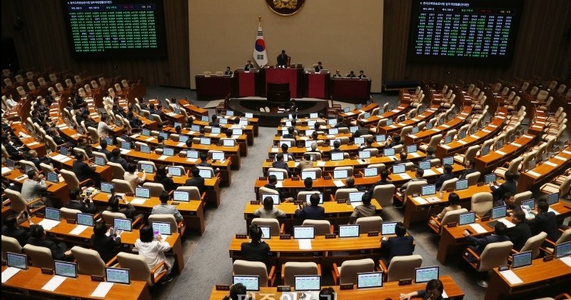 민주당 “내란 심판·개혁 완수”…국힘 “전산망 마비·관세 협상 교착” 공세